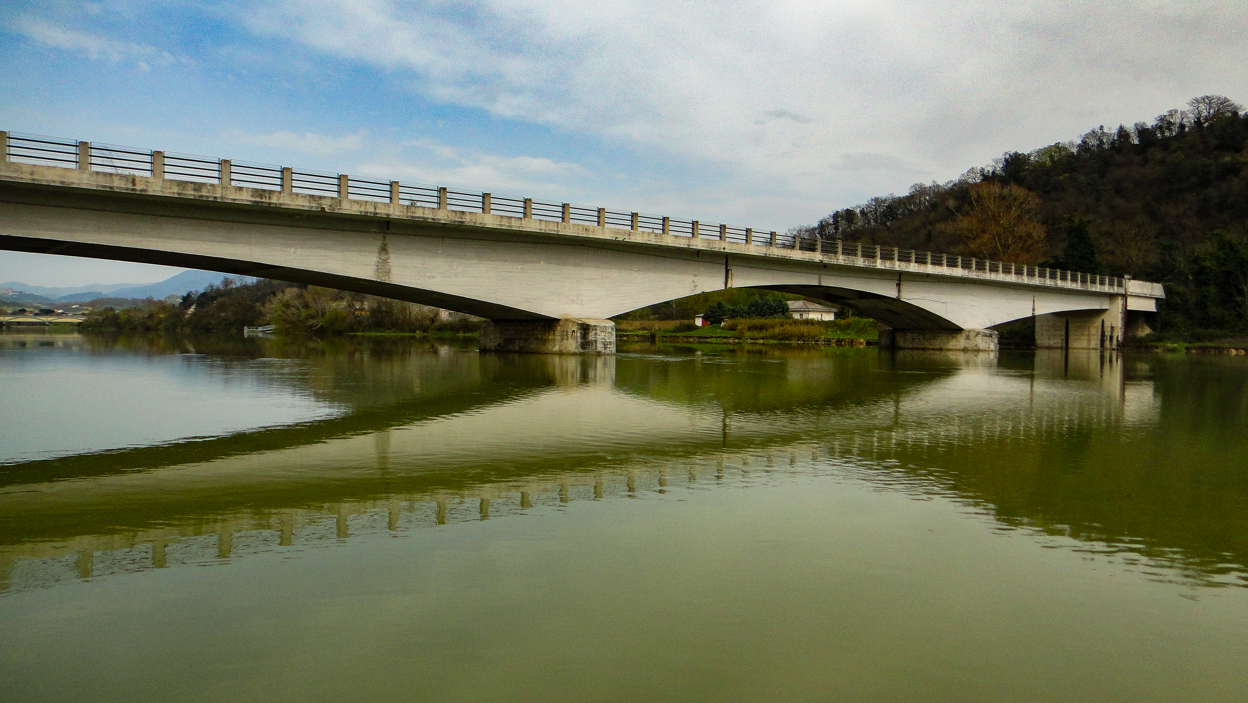 Ponte sul Tevere Torrita Tiberina